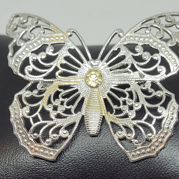 Silver Filagree Butterfly with Rhinestone - Vintage - Picture 12 of 16